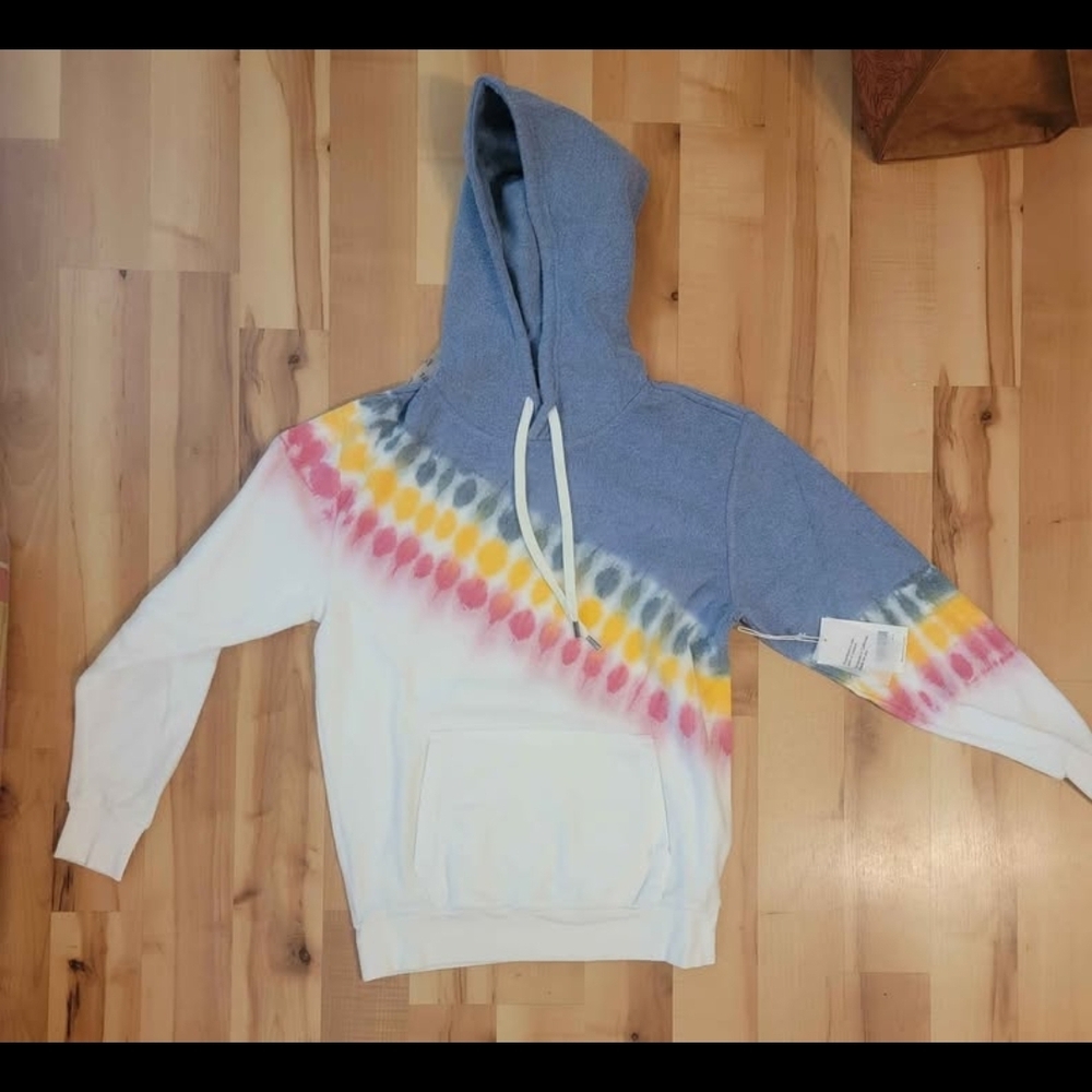 Brand New Unisex FEAT Blanketblend Hoodie (Small - Tie Dye)